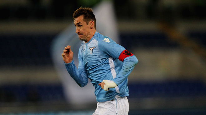 哈登生涯总得分超越奥尼尔，晋升NBA历史第九，现役仅次詹姆斯杜兰特