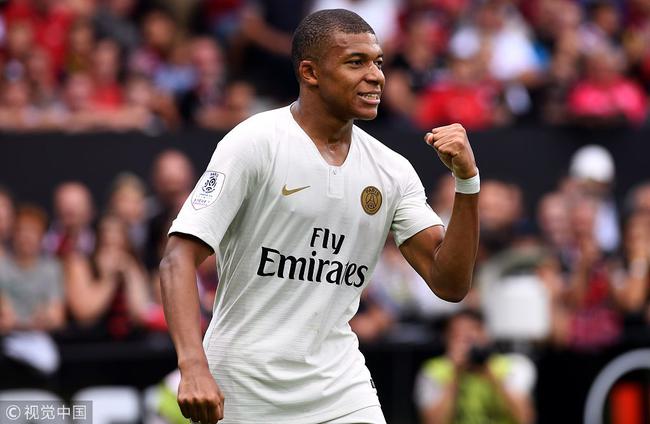 《明日方舟》英配女演员惹争议 称惹恼恐同者是其职责所在