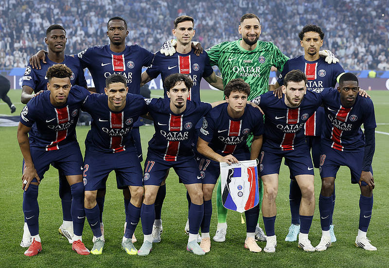 89岁天际老奶奶现身B社《上古5》官方X 报平安庆圣诞