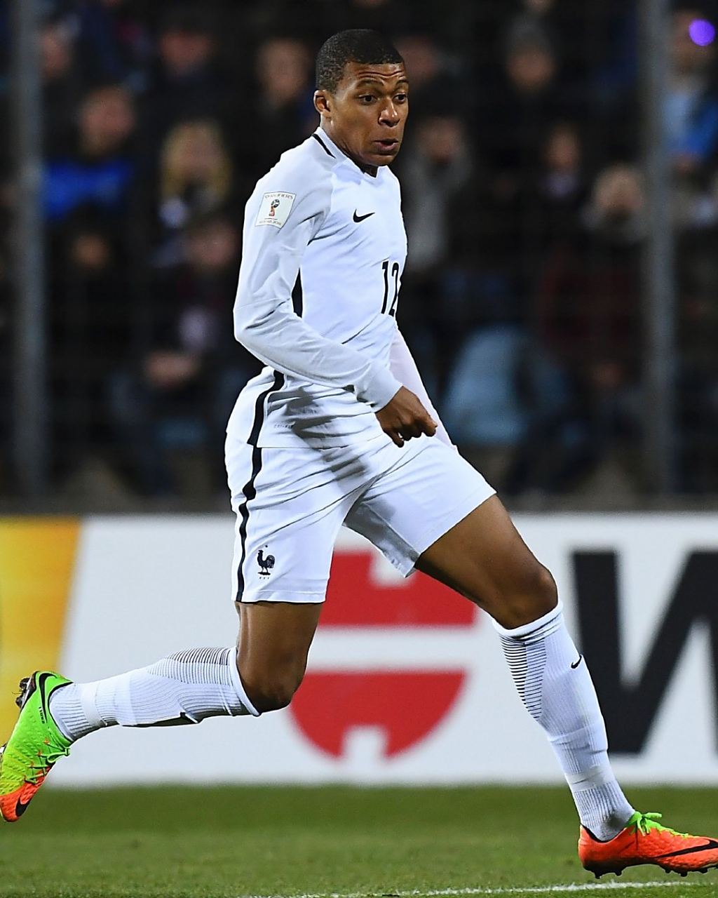 跟队：利物浦没和尤文谈过基耶萨，球员被视为队内重要成员